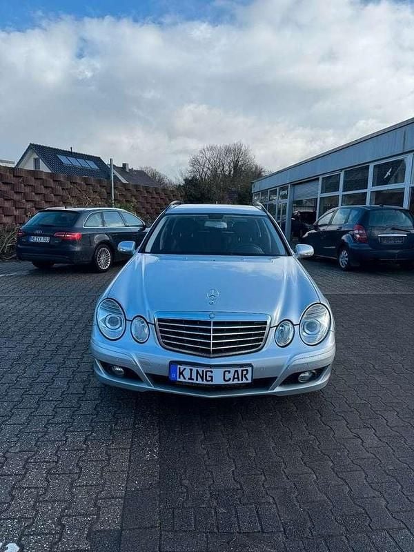 Gebraucht Mercedes E200 184 PS (135 kW) 2007 Silber Kombi