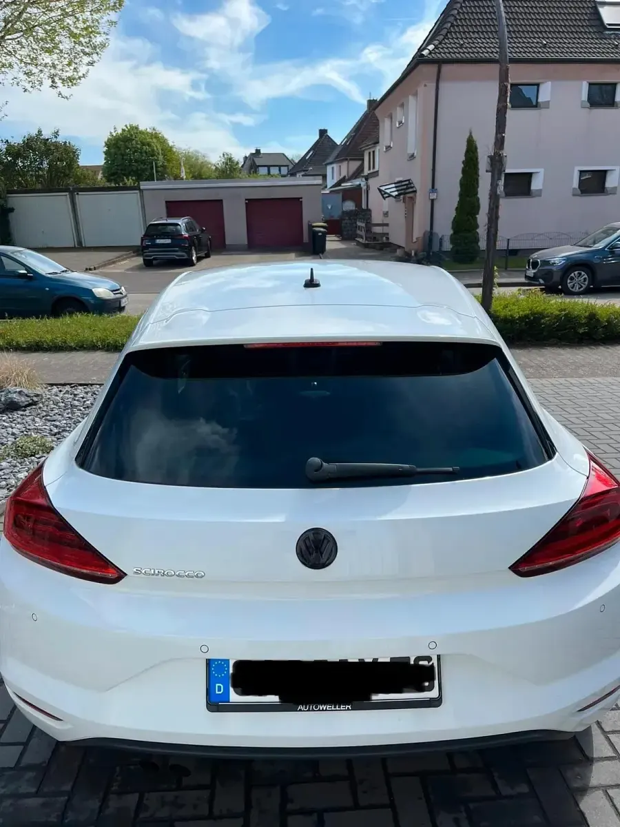 Gebraucht VW Scirocco Sound 179 PS (131 kW) 2018 Weiß Coupé