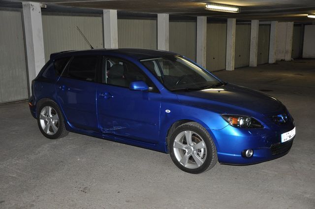 Używany Mazda 3 Inclusive 150 KM (110 kW) 2004 Niebieski Sedan/Limuzyna