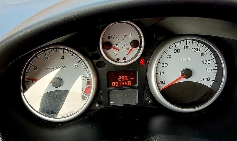 Gebraucht Peugeot 206+ 60 PS (44 kW) 2010 Silber Kleinwagen