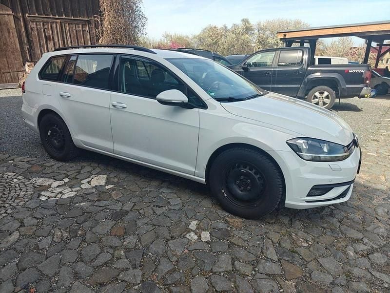 Gebraucht VW Golf VII 116 PS (85 kW) 2017 Weiß Kombi