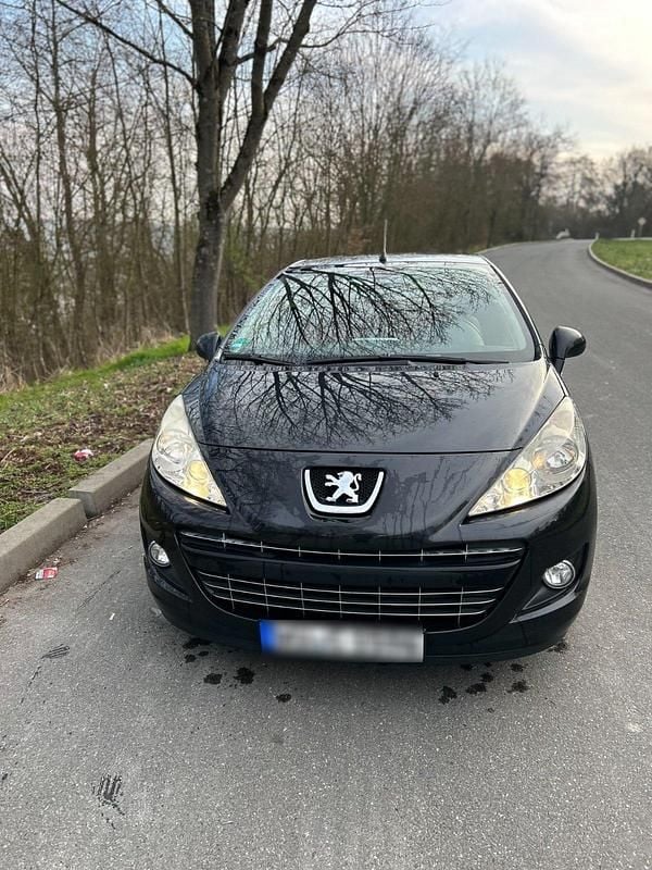 Gebraucht Peugeot 207 120 PS (88 kW) 2011 Schwarz Cabrio