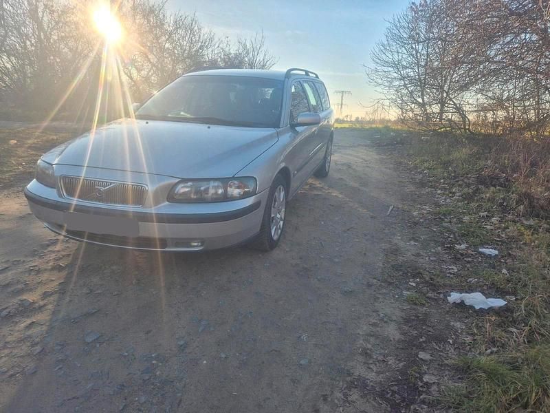 Gebraucht Volvo V70 140 PS (102 kW) 2004 Silber Kombi