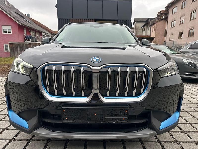 Gebraucht BMW iX1 Performance 230 kW (313 PS) 2022 Schwarz SUV