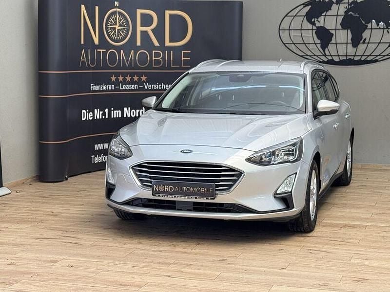 Gebraucht Ford Focus 120 PS (88 kW) 2021 Polarsilber metallic (metallic) Kombi