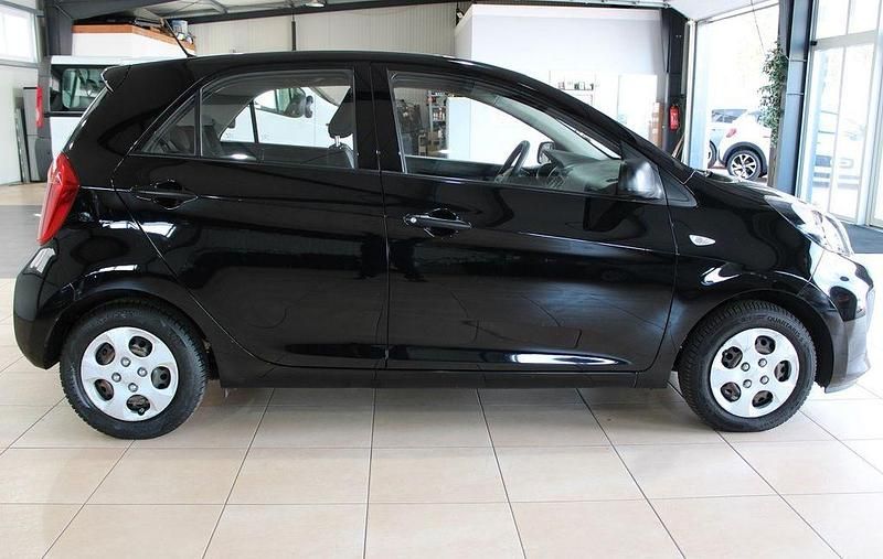 Gebraucht Kia Picanto Start 67 PS (49 kW) 2016 Galaxy black Kleinwagen