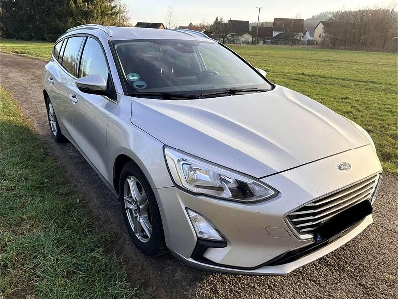 Gebraucht Ford Focus 120 PS (88 kW) 2019 Silber Kombi