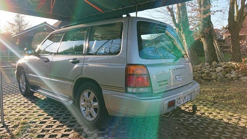 Gebraucht Subaru Forester 170 PS (125 kW) 1998 Silber SUV