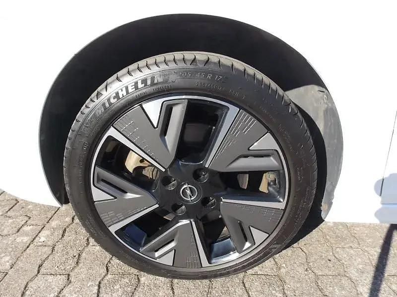 Gebraucht Opel Corsa-e Elegance 100 kW (136 PS) 2020 Schneeweiss/summitwhite/arctic Kleinwagen