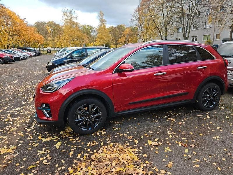 Gebraucht Kia Niro Spirit 150 kW (204 PS) 2021 Rot SUV