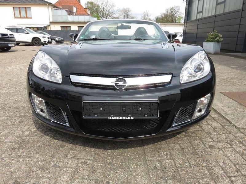 Second-hand Opel GT Basis 264 CP (194 kW) 2008 Negru Cabrio