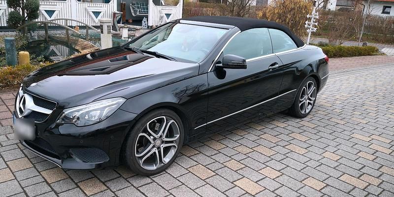 Gebraucht Mercedes E200 184 PS (135 kW) 2015 Schwarz Cabrio
