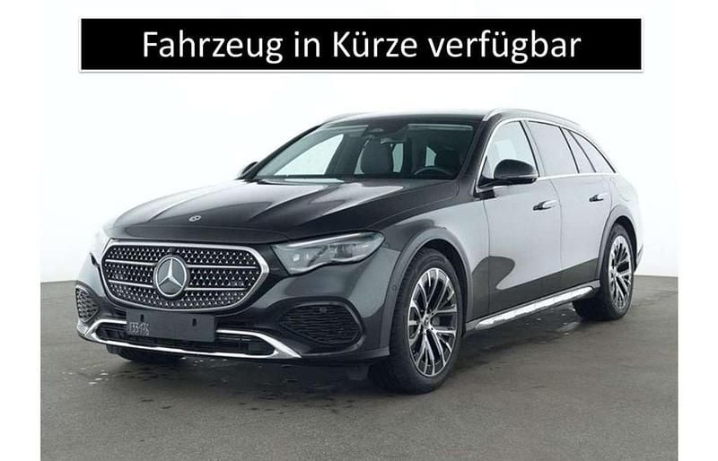 Metalliclack graphitgrau Gebraucht 2024 Mercedes E300 Kombi | 58.960 € (Fairer Preis) - Bild 1/2