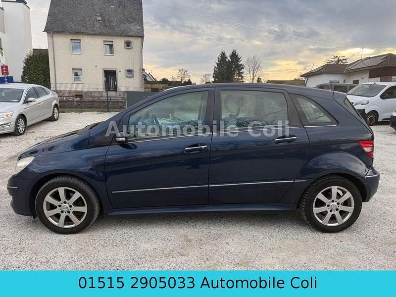 Gebraucht Mercedes B200 136 PS (100 kW) 2006 Blau Van / Kleinbus