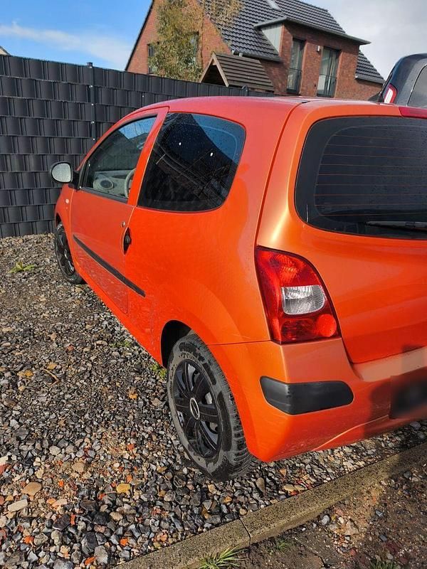 Gebraucht Renault Twingo Authentique 58 PS (42 kW) 2009 Orange Kleinwagen