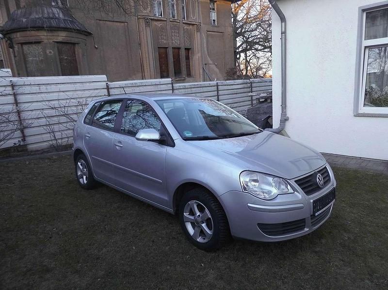 Gebraucht VW Polo Comfortline 80 PS (58 kW) 2009 Reflexsilber Kleinwagen