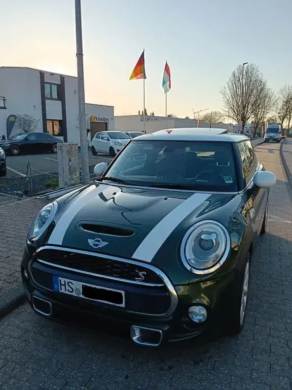 Gebraucht Mini Cooper SD 170 PS (125 kW) 2015 Grün Kleinwagen