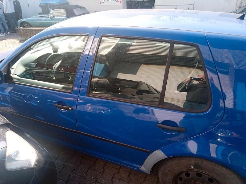 Gebraucht VW Golf IV 75 PS (55 kW) 2001 Blau Limousine
