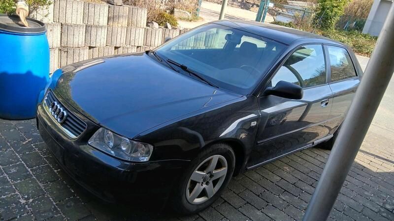 Schwarz Gebraucht 2002 Audi A3 Limousine | 1.300 € (Guter Preis) - Bild 1/4