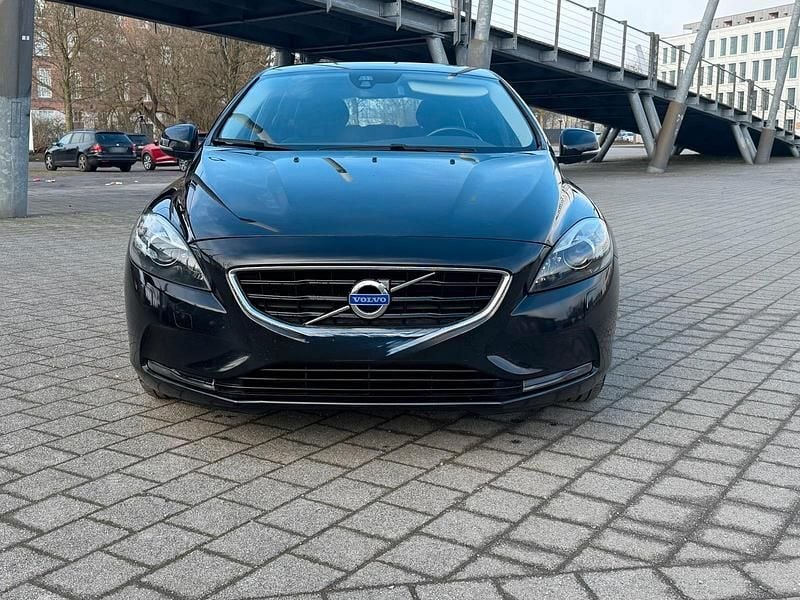 Gebraucht Volvo V40 190 PS (139 kW) 2014 Schwarz Limousine