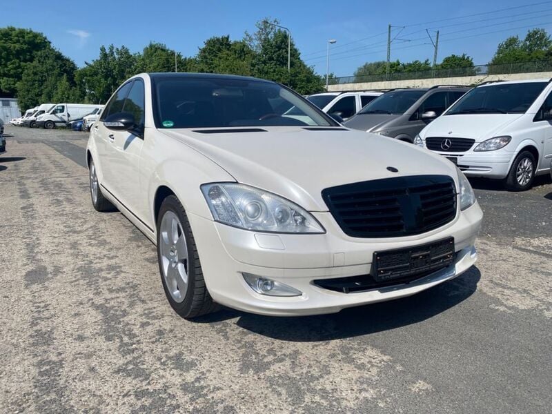 Silber Gebraucht 2006 Mercedes S500 Limousine | 5.995 € - Bild 1/4