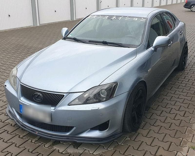 Gebraucht 2006 Lexus IS250 Limousine | 8.150 € (Teuer) - Bild 1/4
