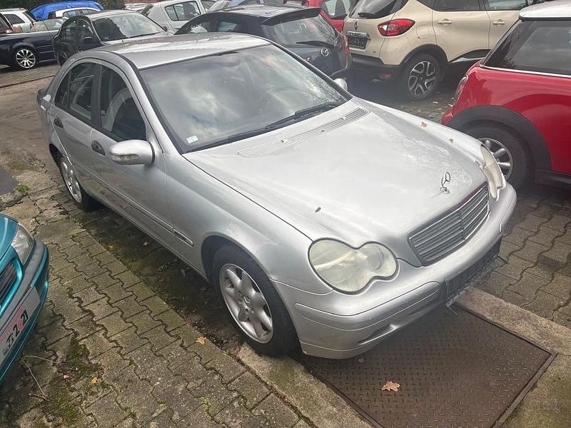 Gebraucht Mercedes C200 163 PS (119 kW) 2005 Silber Limousine