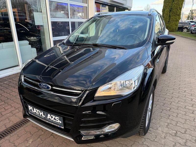Gebraucht Ford Kuga Titanium 150 PS (110 kW) 2015 Schwarz SUV
