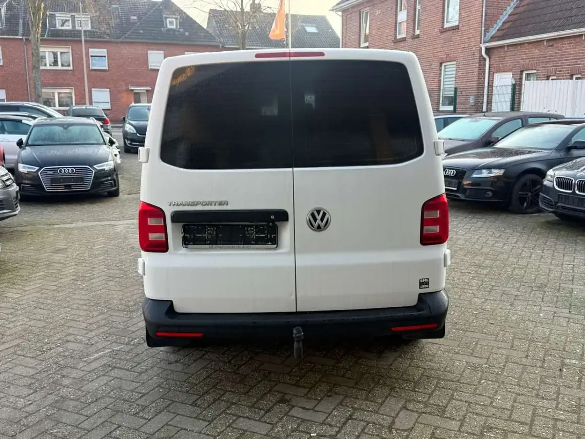 Gebraucht VW Transporter 150 PS (110 kW) 2019 Weiß Van