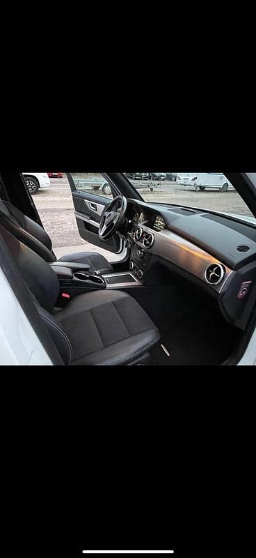 Gebraucht Mercedes GLK250 204 PS (150 kW) 2012 Weiß SUV