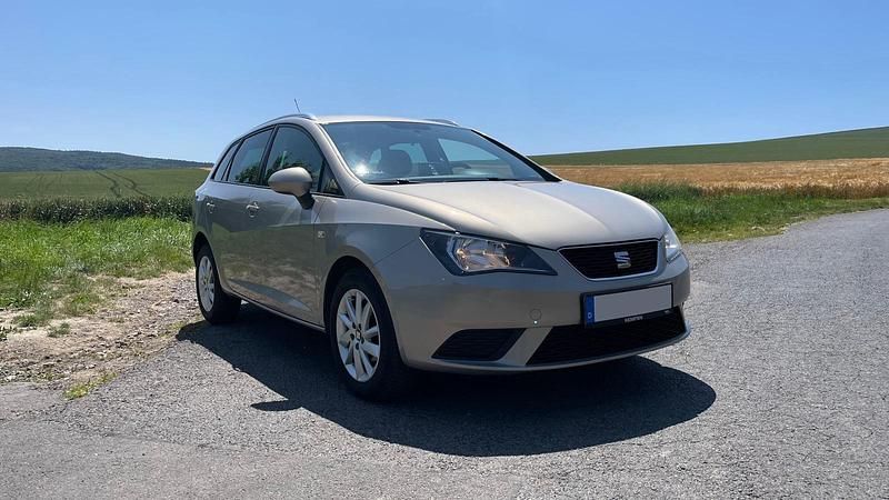 Beige Gebraucht 2014 Seat Ibiza ST Kombi | 3.300 € (Guter Preis) - Bild 1/4