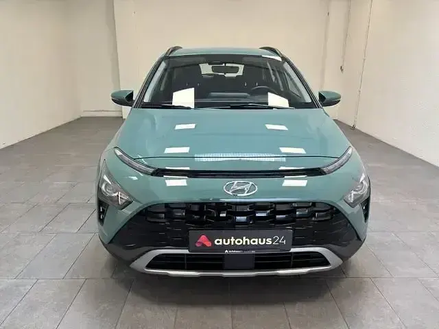 Gebraucht Hyundai Bayon Trend 120 PS (88 kW) 2024 Grün SUV