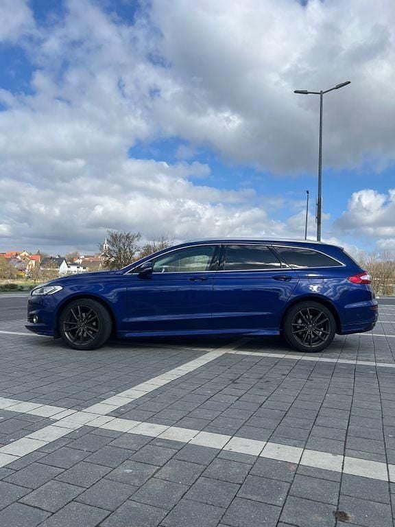 Gebraucht Ford Mondeo 179 PS (131 kW) 2016 Blau Limousine