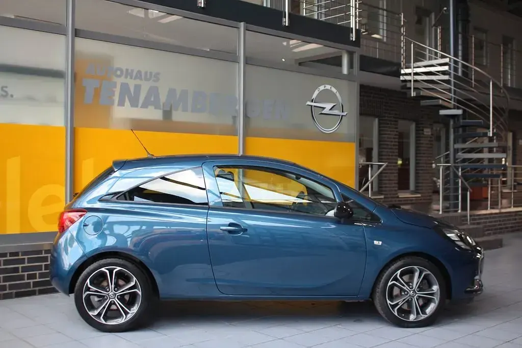 Gebraucht Opel Corsa Color Edition 150 PS (110 kW) 2016 Blau Limousine