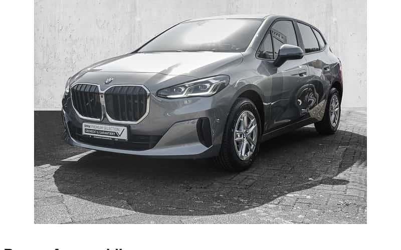 Grau Gebraucht 2022 BMW 218 Kombi | 26.490 € (Fairer Preis) - Bild 1/4