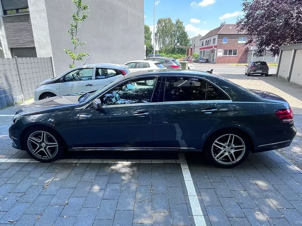 Gebraucht Mercedes E250 Elegance 204 PS (150 kW) 2014 Limousine