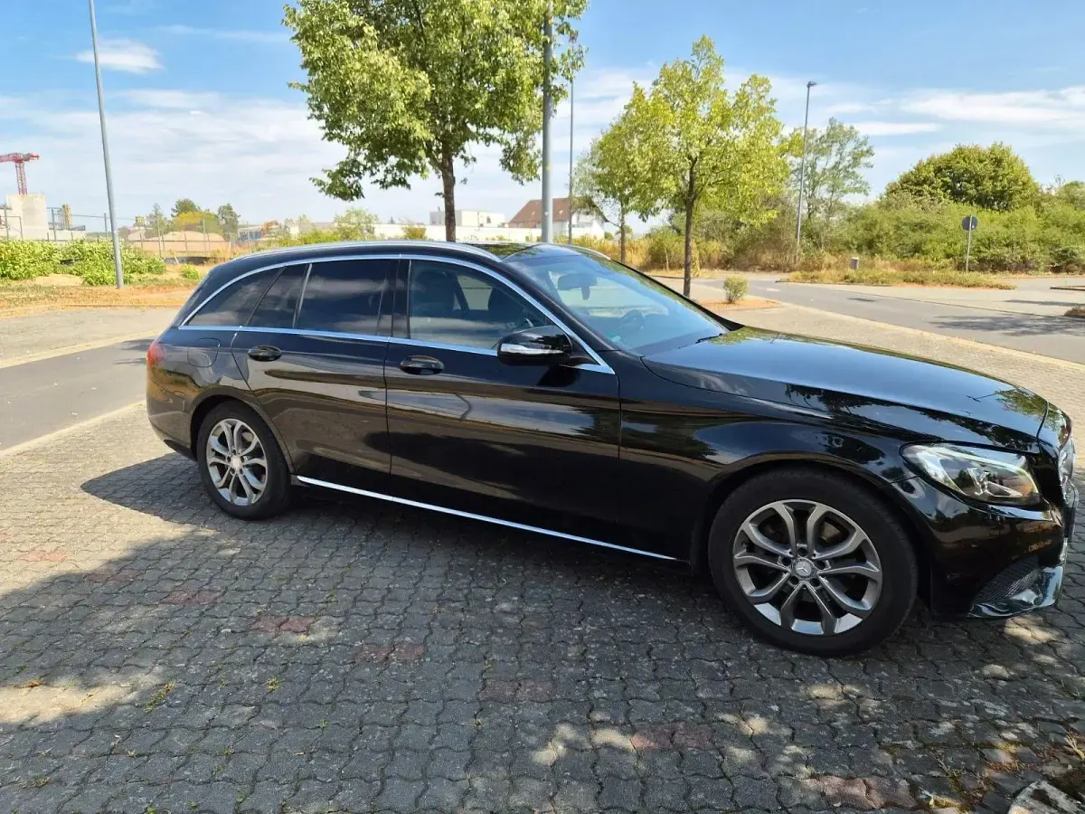 Gebraucht Mercedes C220 170 PS (125 kW) 2014 Schwarz Kombi