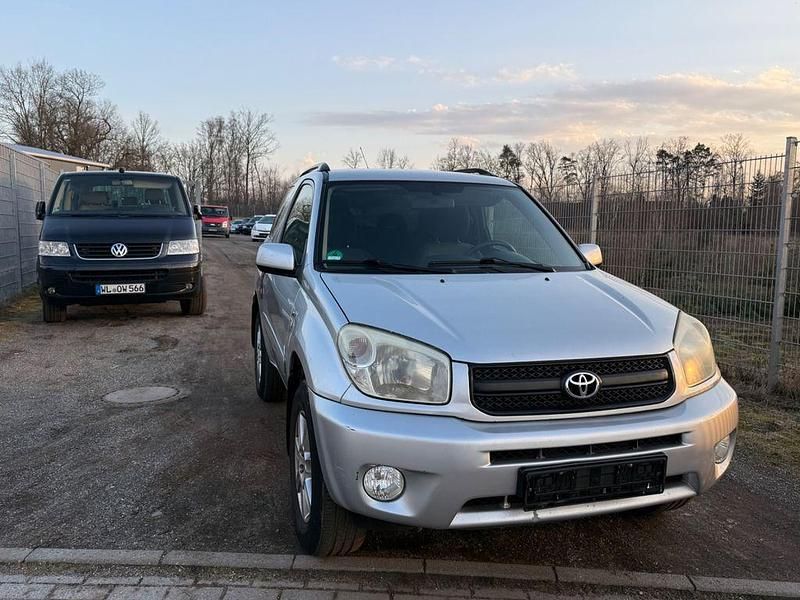 Gebraucht Toyota RAV4 Basis 125 PS (91 kW) 2005 Silber SUV