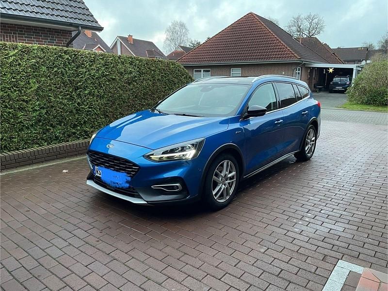 Blau Gebraucht 2020 Ford Focus Active Kombi | 14.900 € (Fairer Preis) - Bild 1/4