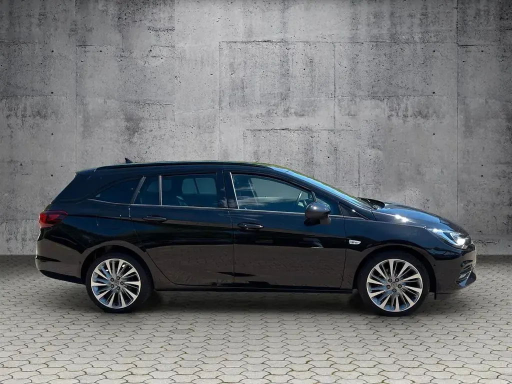 Gebraucht Opel Astra Ultimate 131 PS (96 kW) 2022 Schwarz Kleinwagen