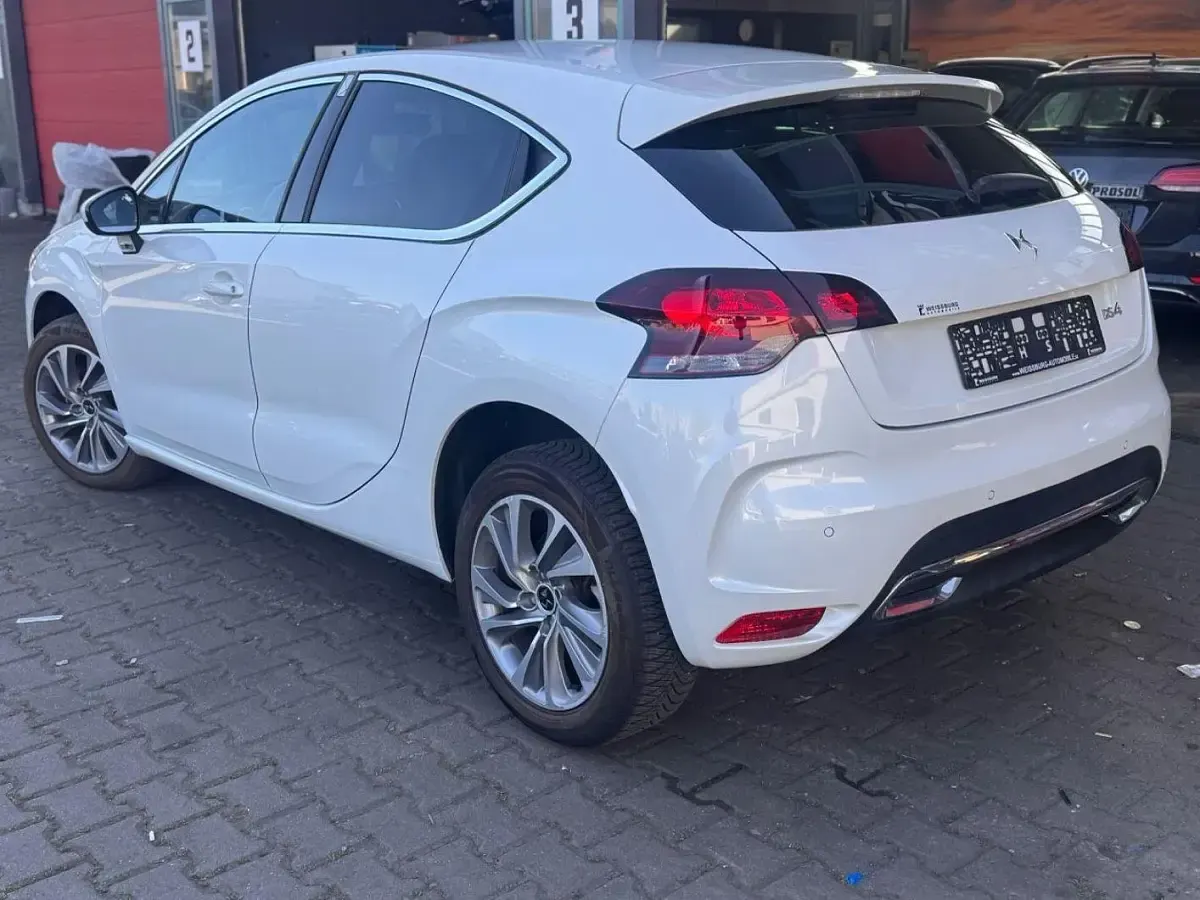Gebraucht Citroën DS4 So Chic 131 PS (96 kW) 2015 Kleinwagen
