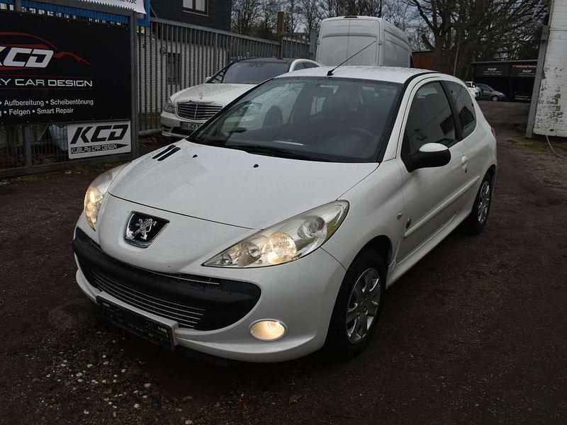 Gebraucht Peugeot 206+ 60 PS (44 kW) 2012 Lack weiss banquise Kleinwagen