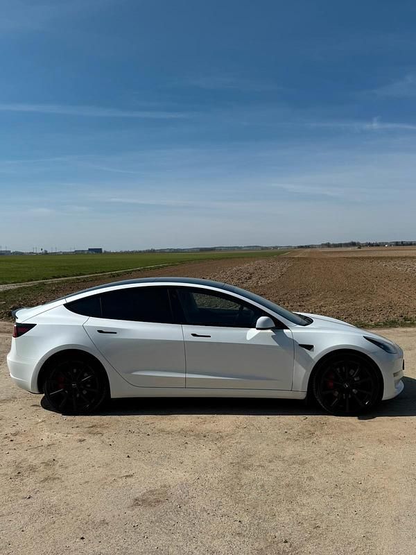 Gebraucht Tesla Model 3 Performance 392 kW (534 PS) 2022 Weiß Limousine