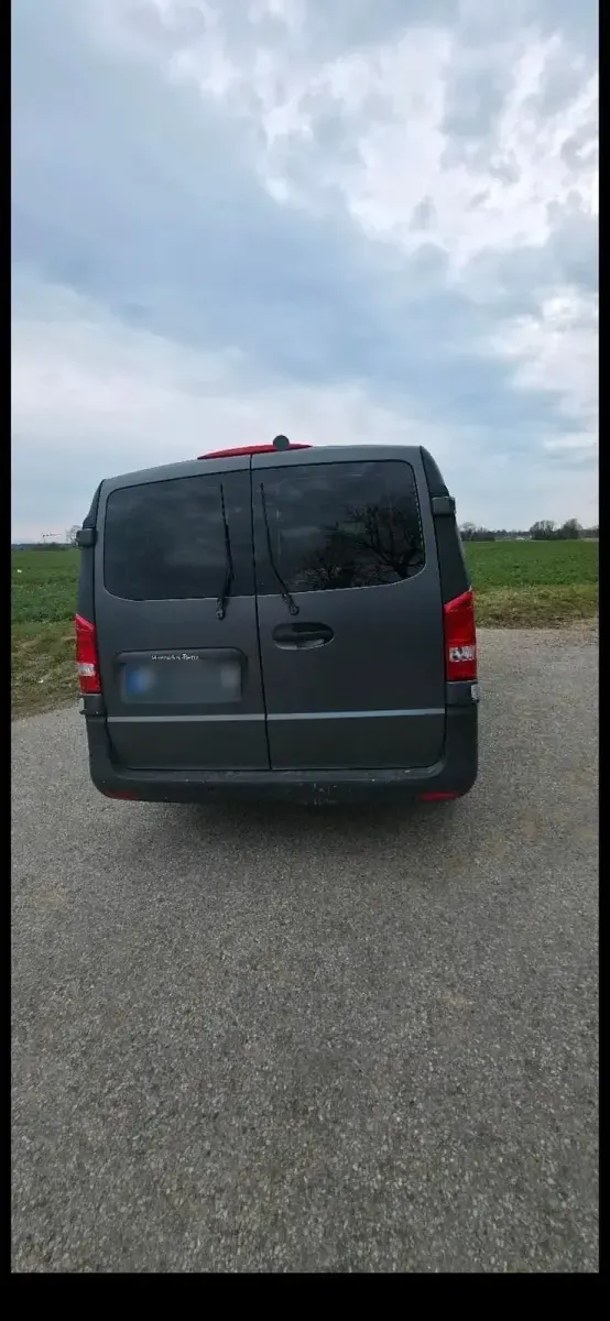 Gebraucht Mercedes Vito 136 PS (100 kW) 2015 Schwarz Van