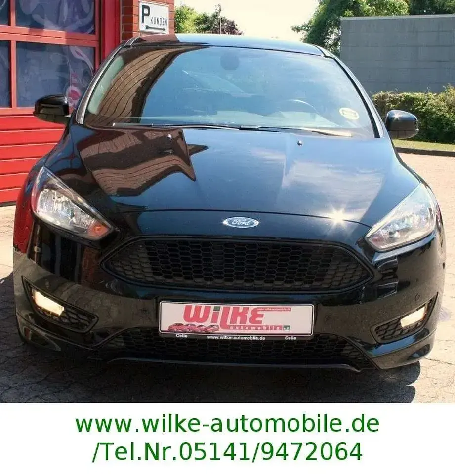 Gebraucht Ford Focus ST-Line 150 PS (110 kW) 2017 Shadow black Kombi
