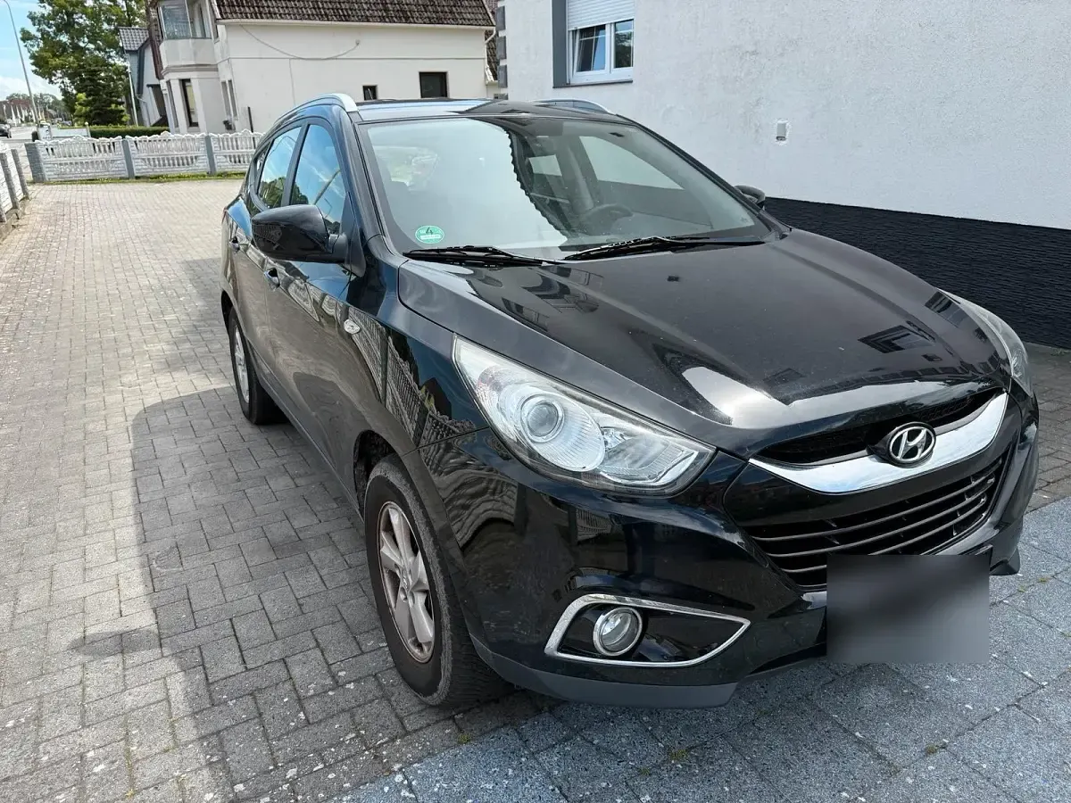 Gebraucht Hyundai Tucson 135 PS (99 kW) 2013 Schwarz SUV