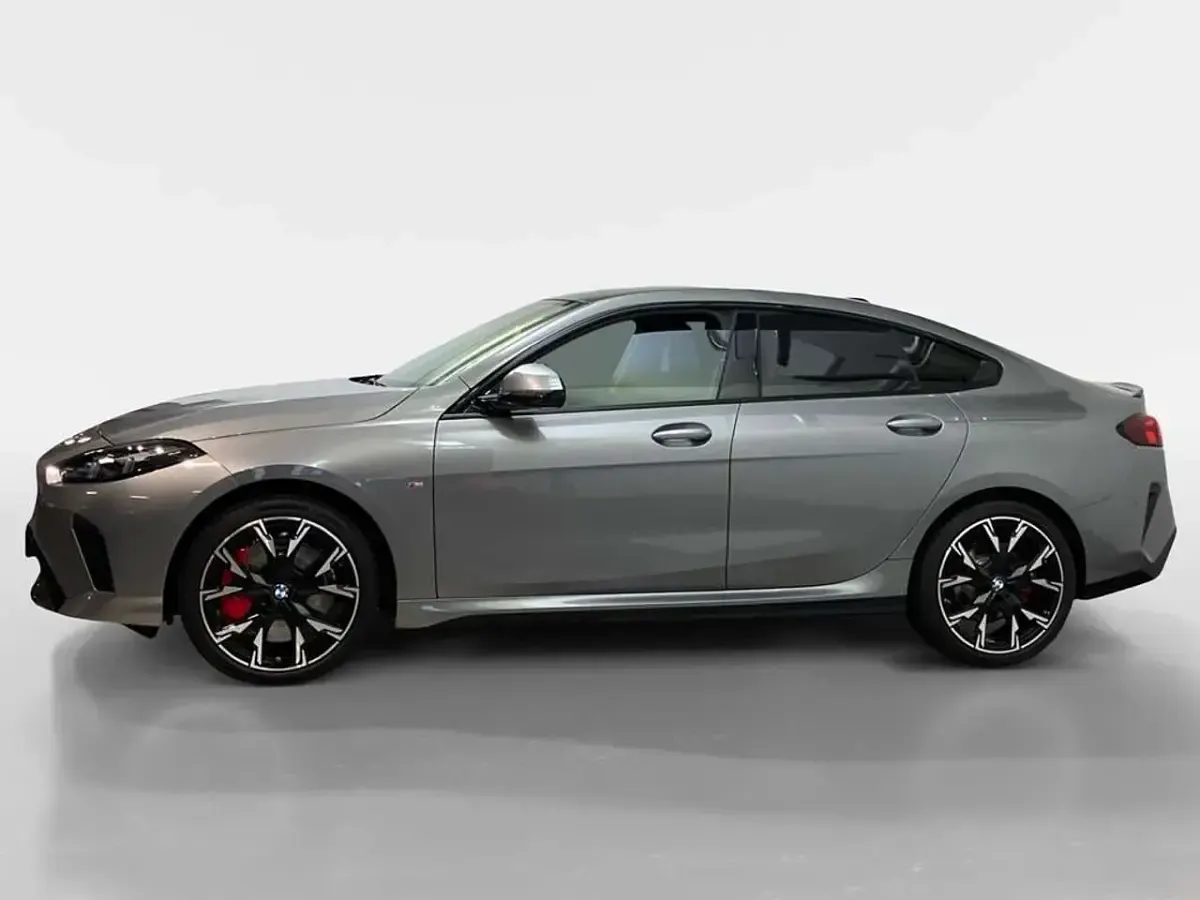 Gebraucht BMW 220 Gran Coupé M Sport 156 PS (114 kW) 2025 Grau Coupé