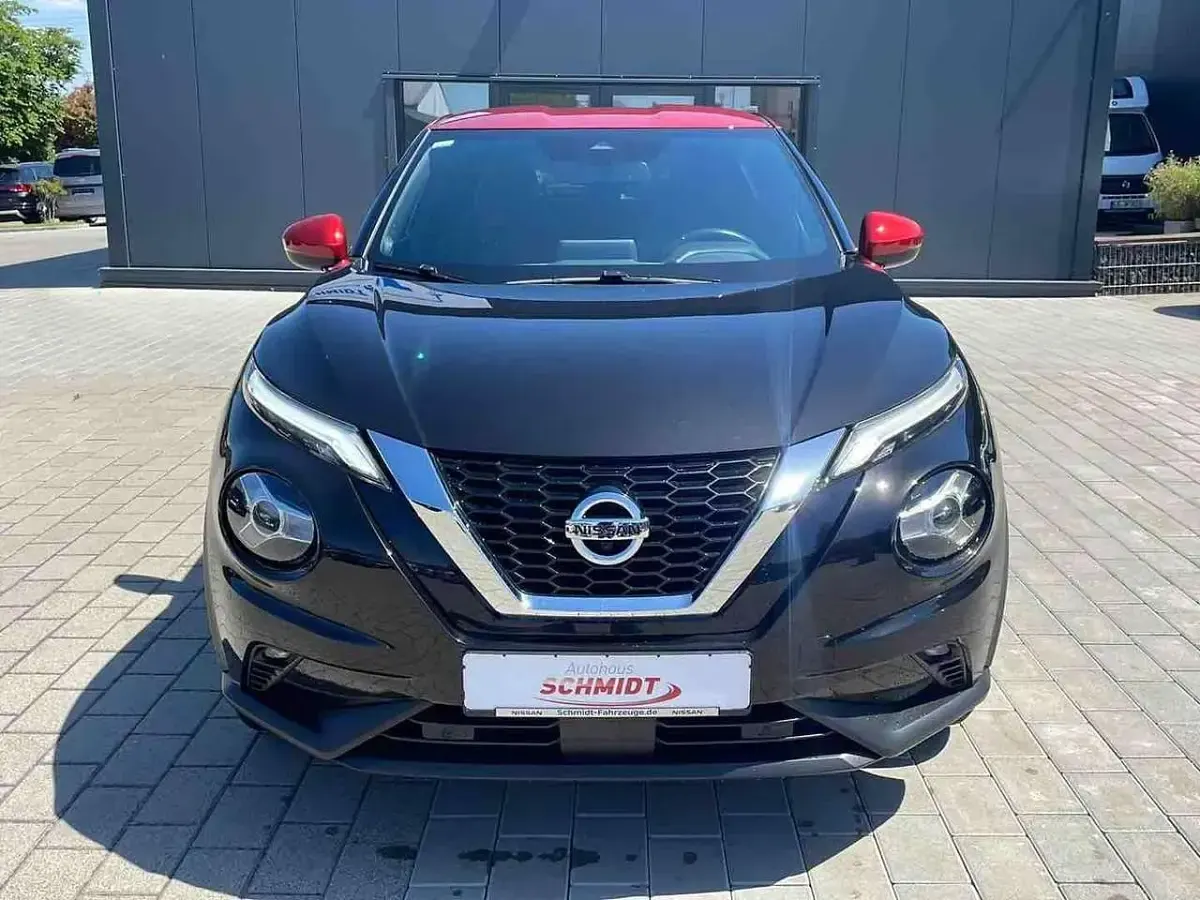 Gebraucht Nissan Juke N-Connecta 117 PS (86 kW) 2021 Black/fuji sunset red SUV