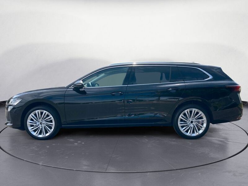 Gebraucht Skoda Superb Selection 150 PS (110 kW) 2024 Schwarz Kombi