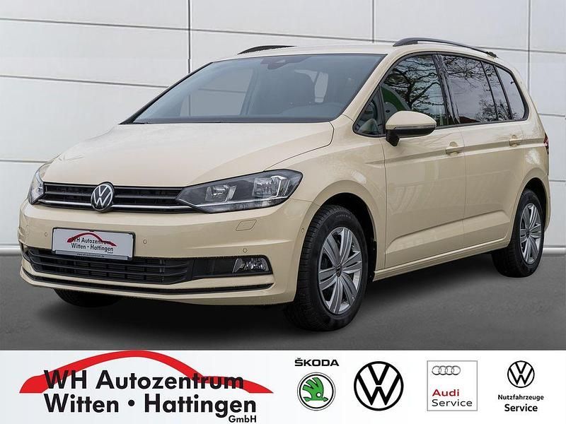 Hellelfenbein Neu 2025 VW Touran Trendline Van / Kleinbus | 39.000 € - Bild 1/4